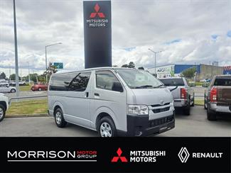 2023 Toyota Hiace - Thumbnail