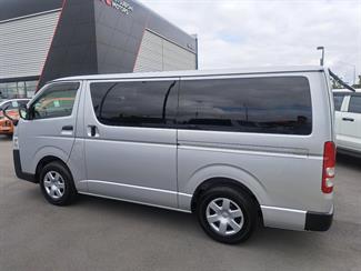 2023 Toyota Hiace - Thumbnail