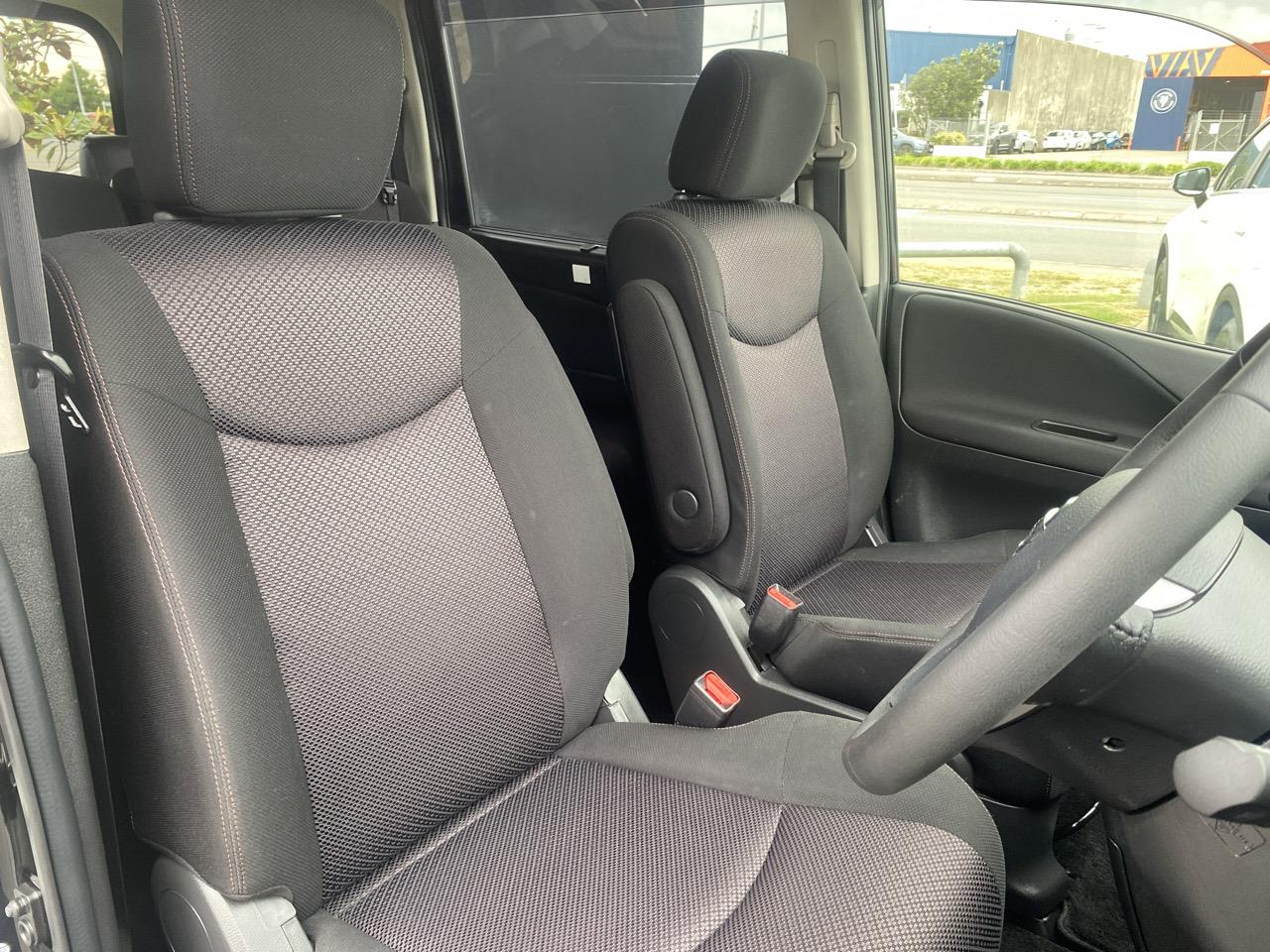 2013 Nissan Serena