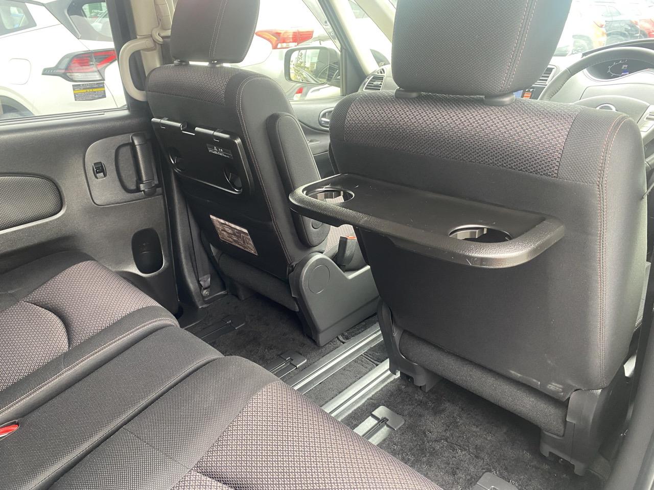 2013 Nissan Serena