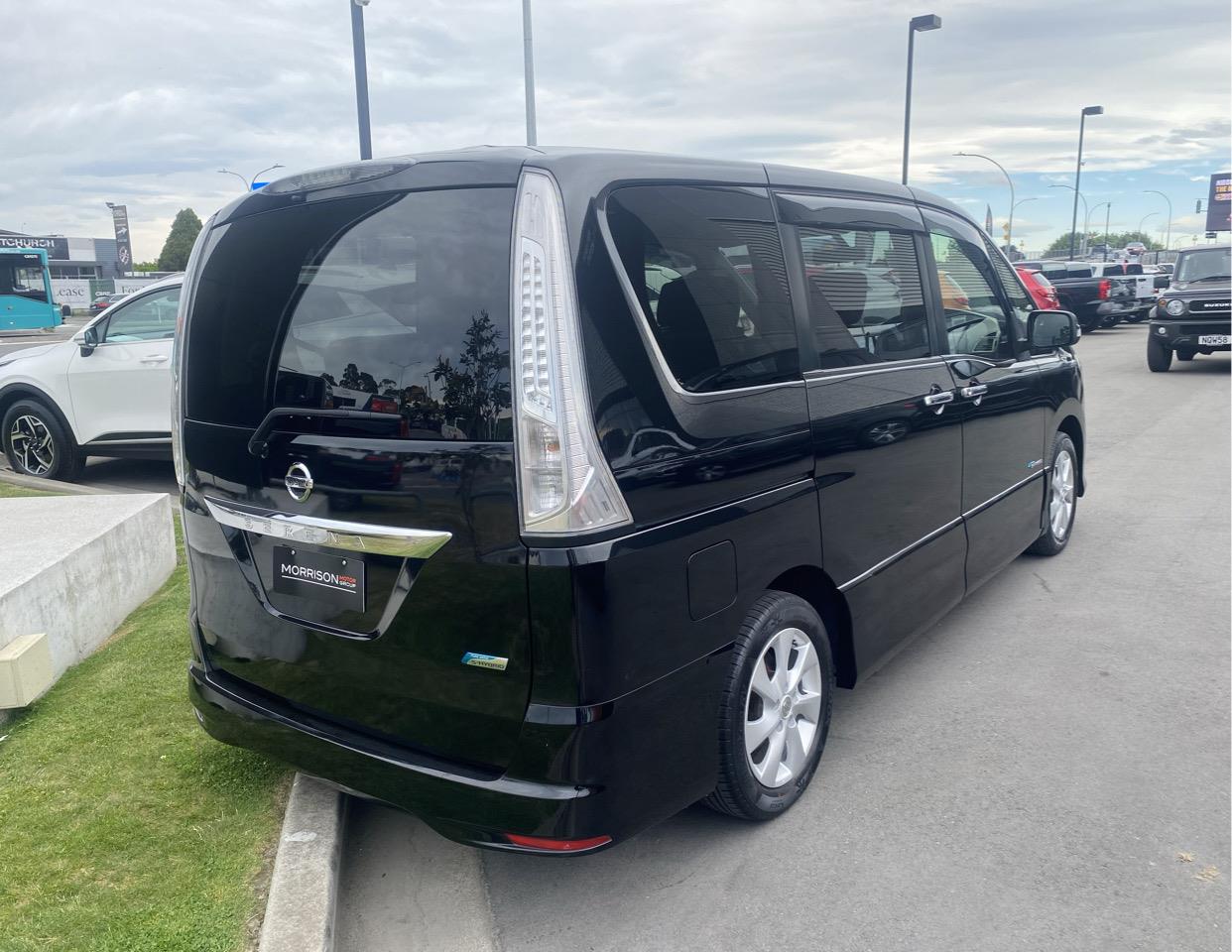 2013 Nissan Serena