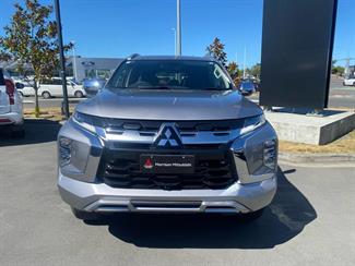 2025 Mitsubishi Pajero - Thumbnail