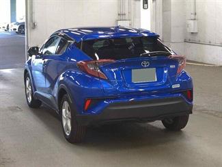 2018 Toyota C-HR - Thumbnail