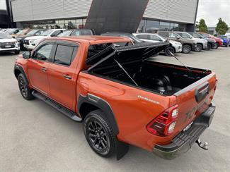 2021 Toyota Hilux - Thumbnail