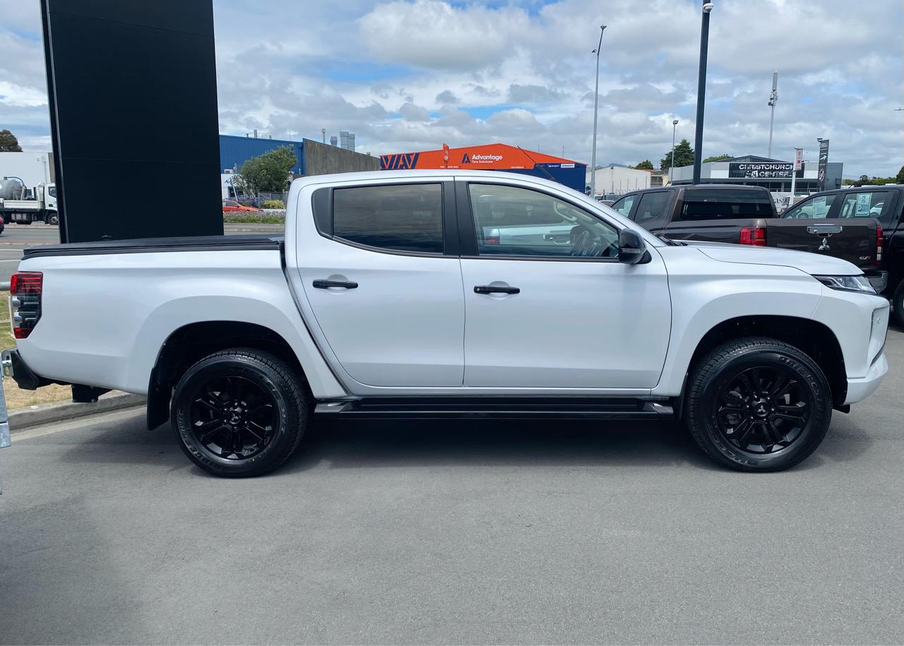 2023 Mitsubishi TRITON