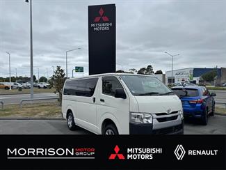 2020 Toyota Hiace - Thumbnail