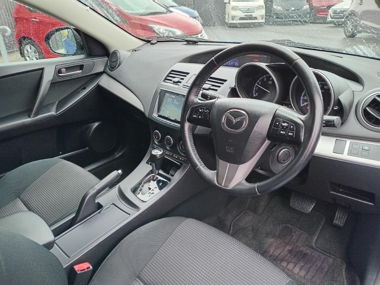 2013 Mazda Axela