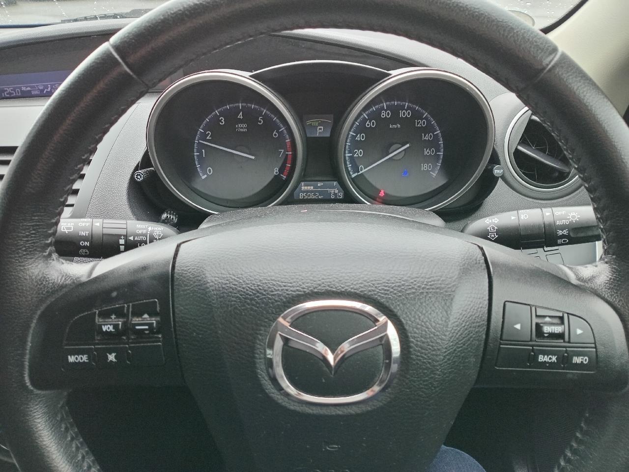 2013 Mazda Axela