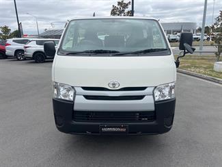 2019 Toyota Hiace - Thumbnail