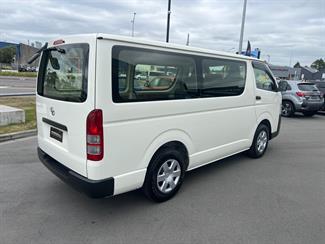 2019 Toyota Hiace - Thumbnail