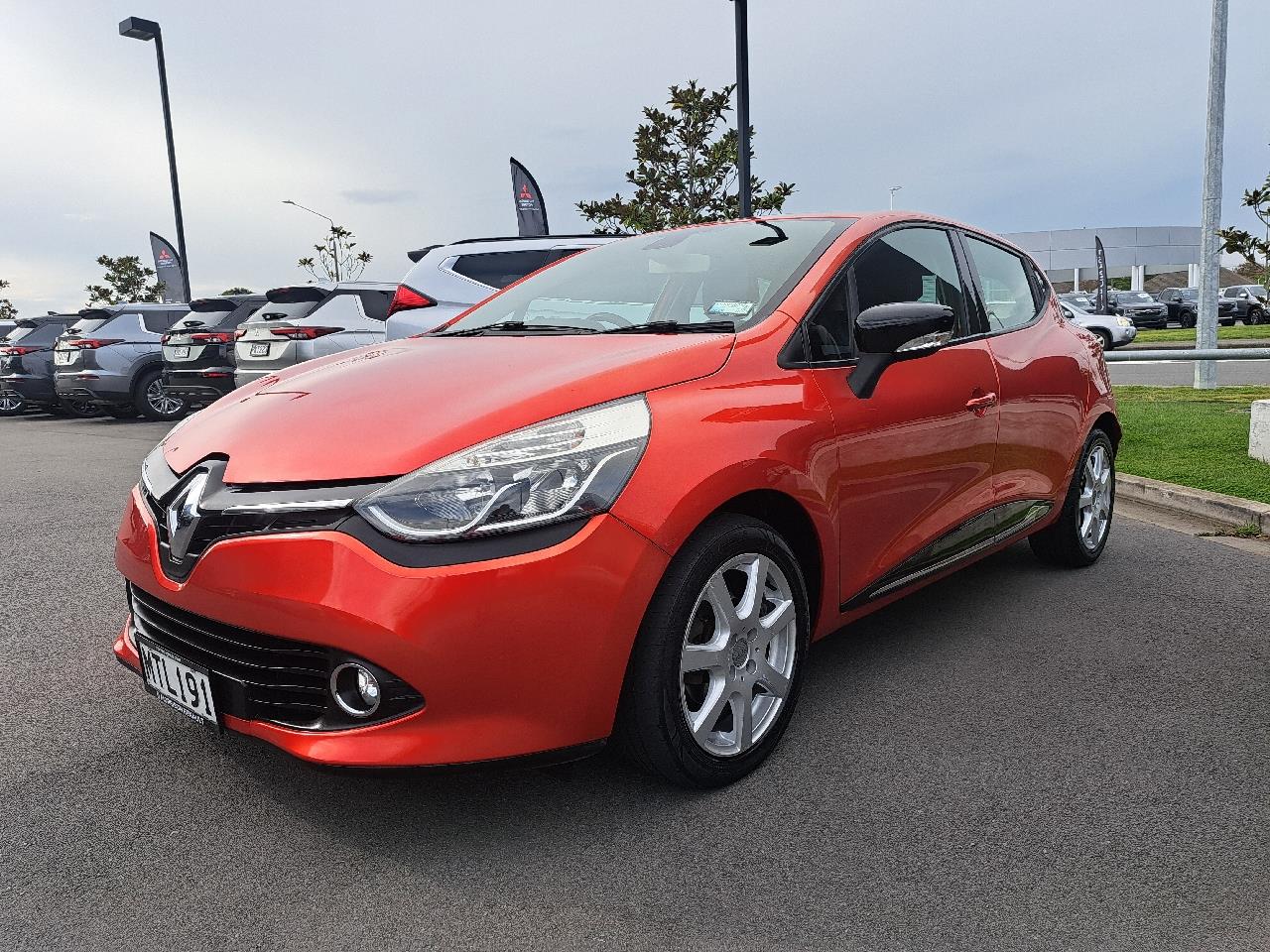 2015 Renault LUTECIA