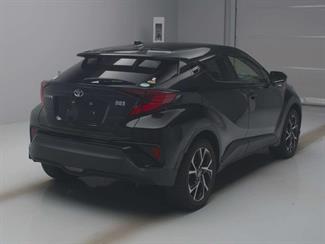 2019 Toyota C-HR - Thumbnail