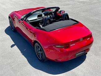 2016 Mazda ROADSTER - Thumbnail