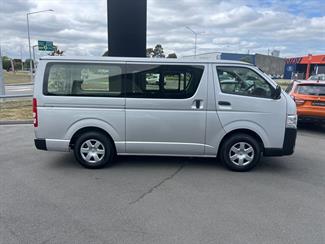 2021 Toyota Hiace - Thumbnail