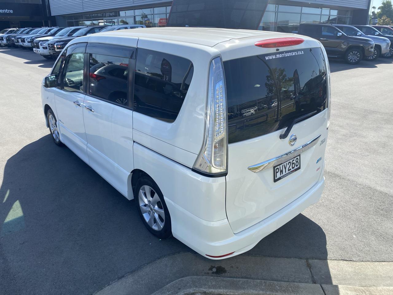 2013 Nissan Serena