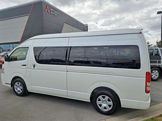 2024 Toyota Hiace - Thumbnail