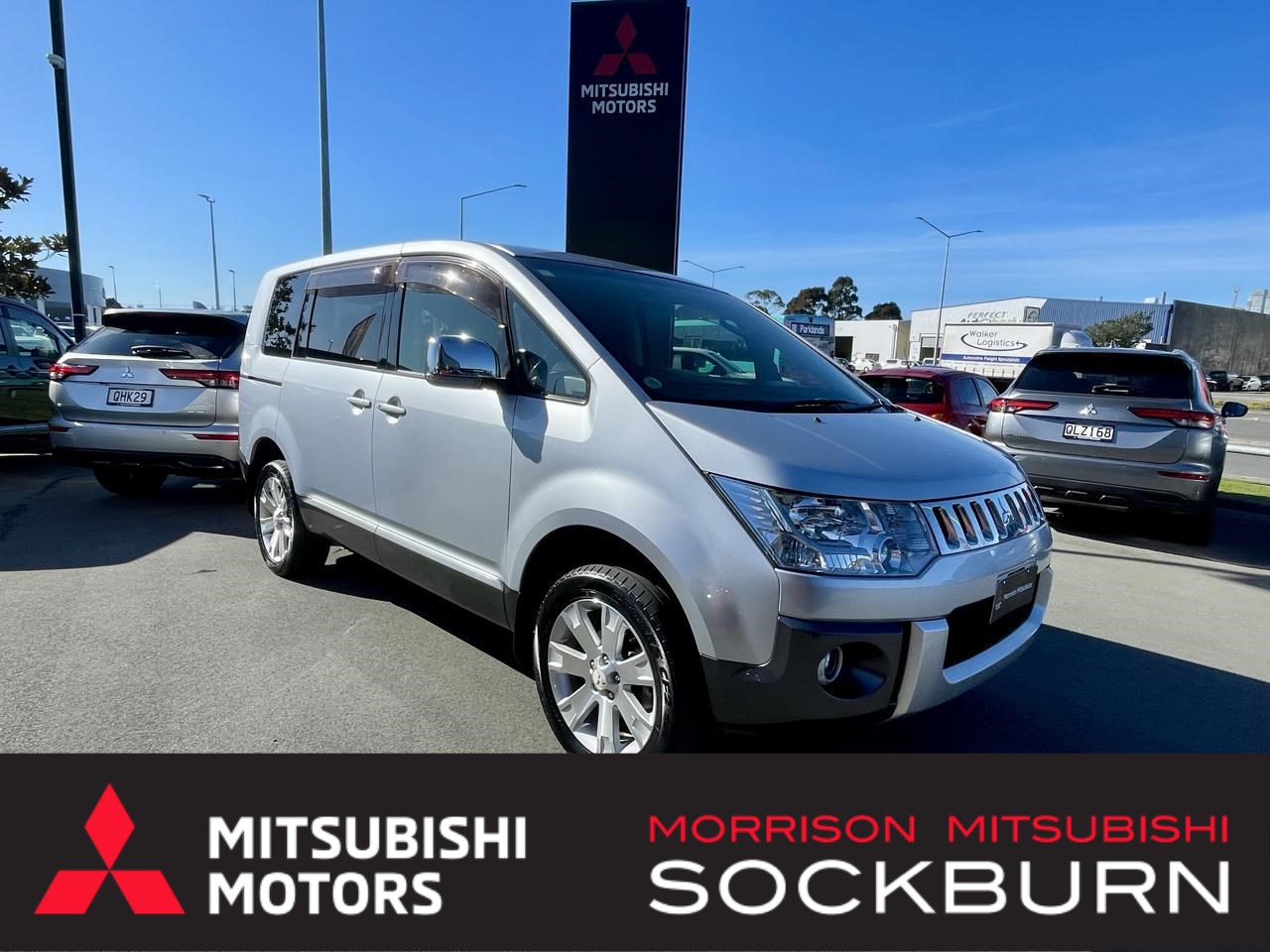 2010 Mitsubishi DELICA