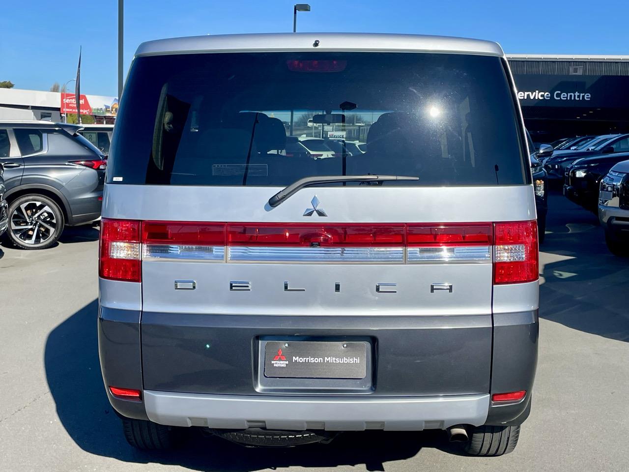 2010 Mitsubishi DELICA