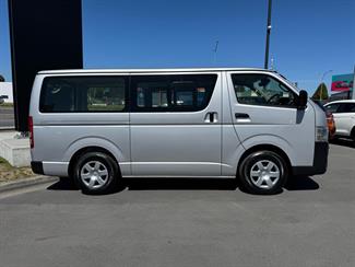 2020 Toyota Hiace - Thumbnail