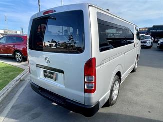 2020 Toyota Hiace - Thumbnail