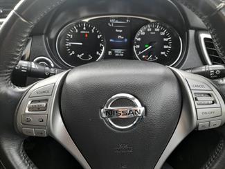 2015 Nissan X-TRAIL - Thumbnail