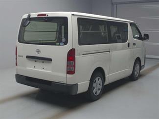 2019 Toyota Hiace - Thumbnail