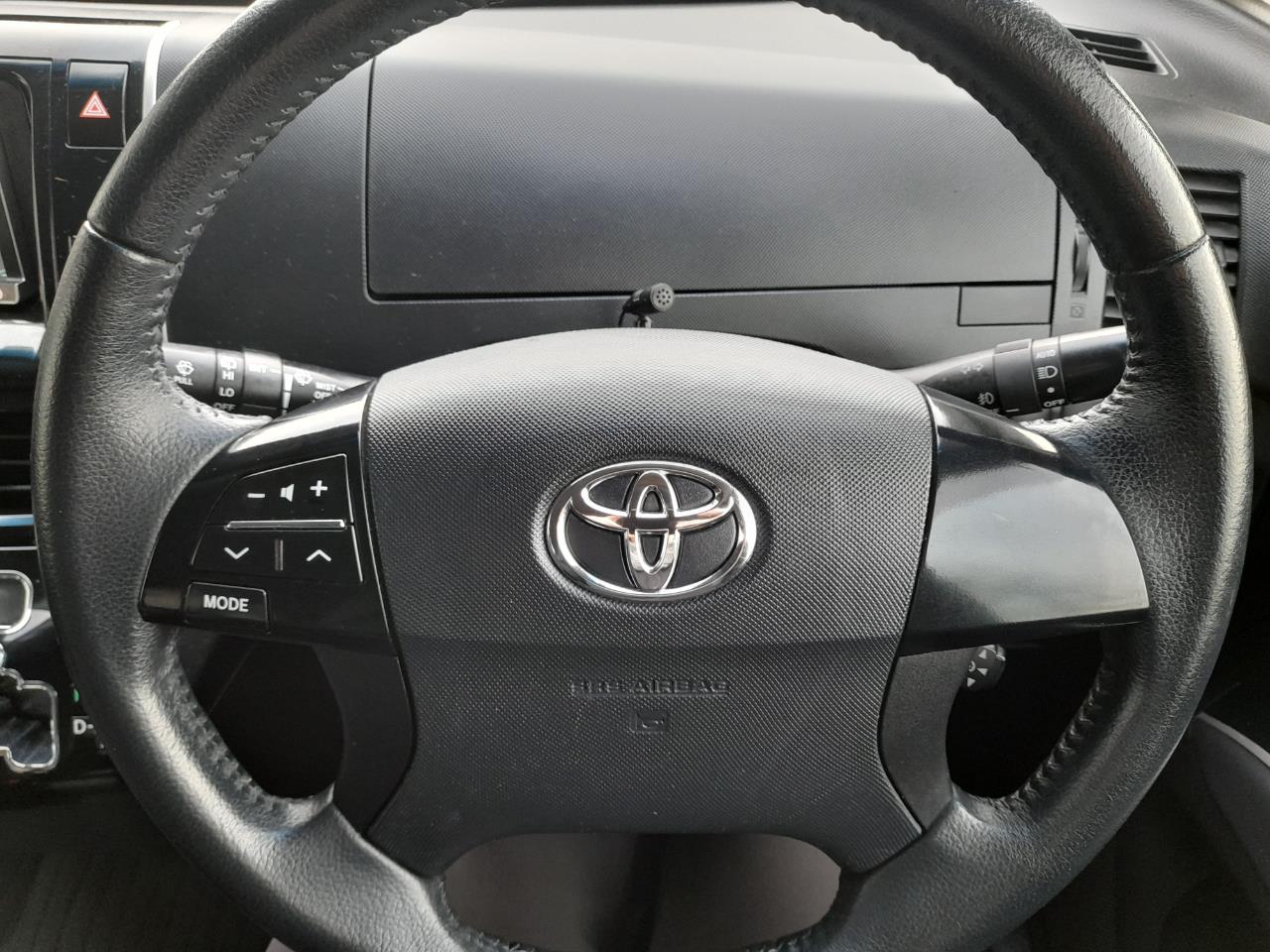 2014 Toyota Estima