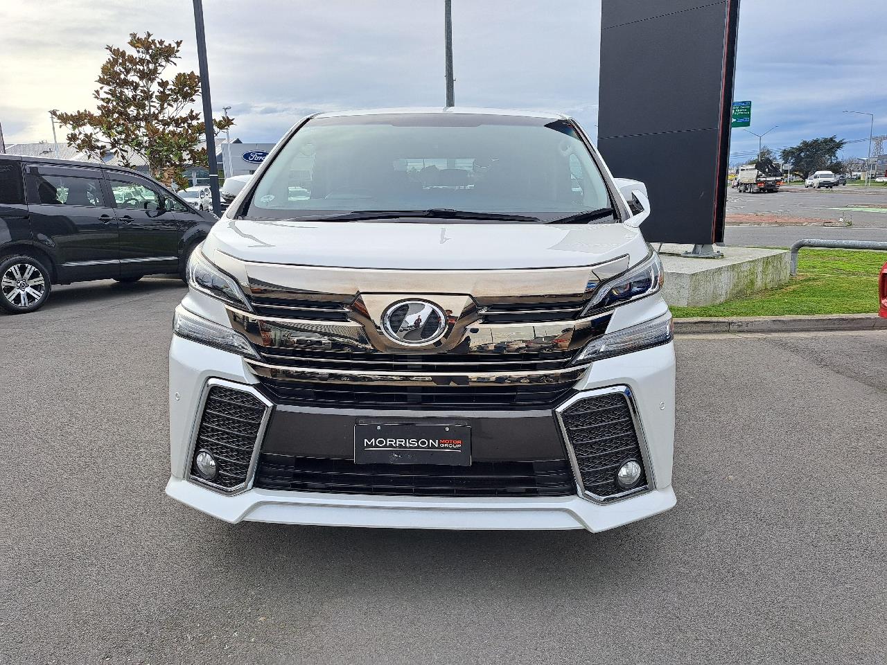 2015 Toyota VELLFIRE