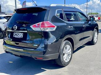 2015 Nissan X-TRAIL - Thumbnail