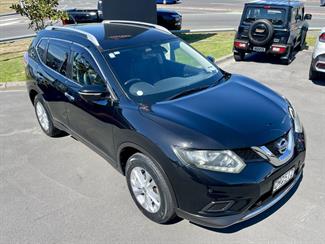 2015 Nissan X-TRAIL - Thumbnail