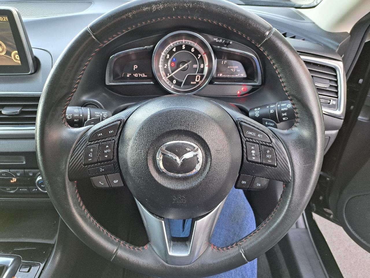 2015 Mazda Axela