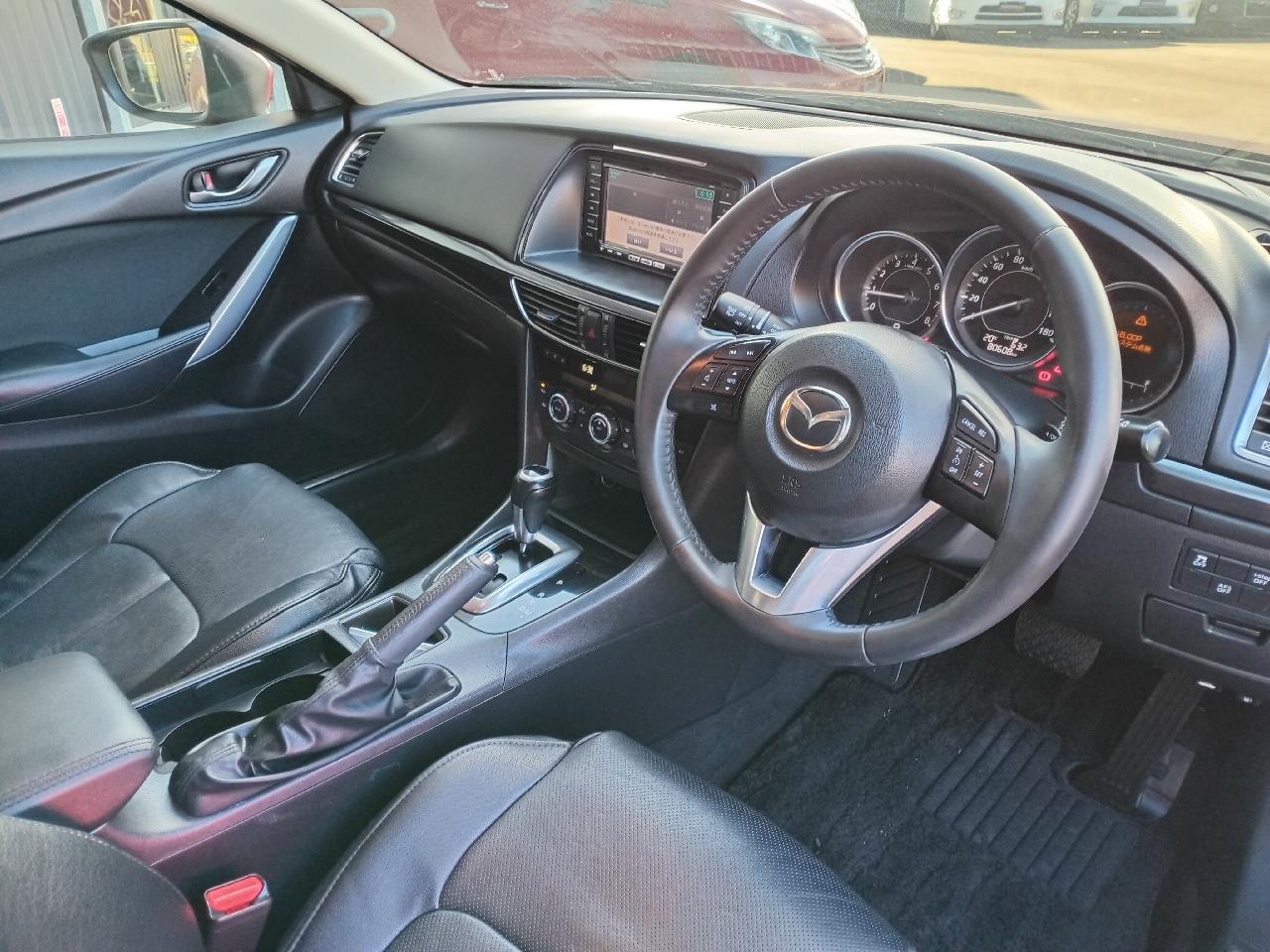 2014 Mazda Atenza