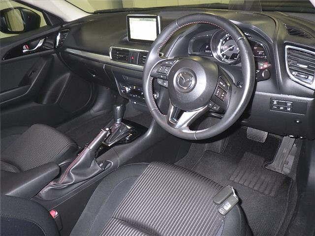 2014 Mazda Axela