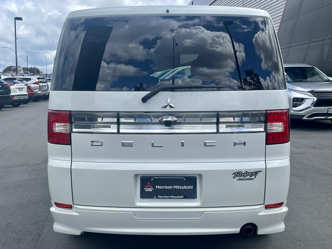 2012 Mitsubishi DELICA