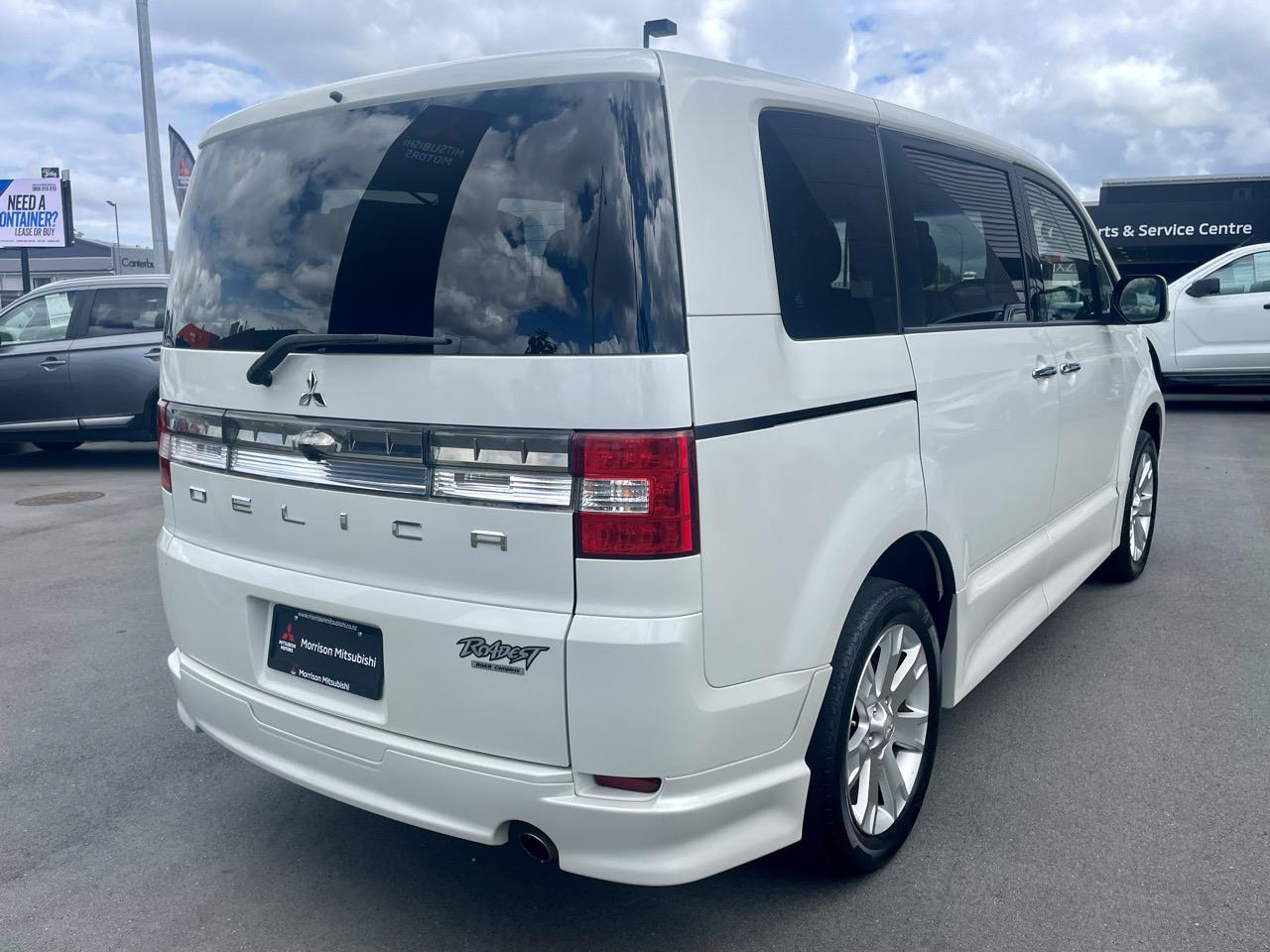 2012 Mitsubishi DELICA