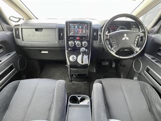 2012 Mitsubishi DELICA - Thumbnail