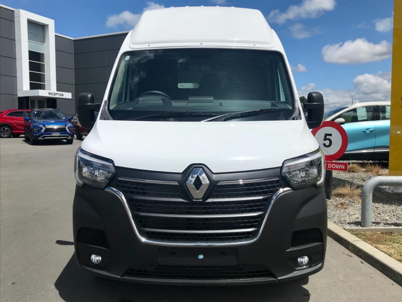 2024 Renault Master