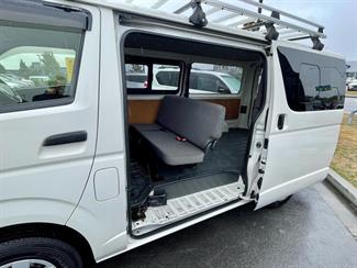 2018 Toyota Hiace - Thumbnail