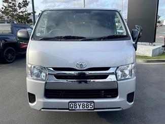 2019 Toyota Hiace - Thumbnail