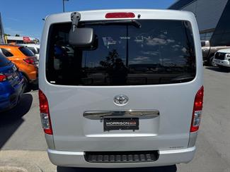 2021 Toyota Hiace - Thumbnail