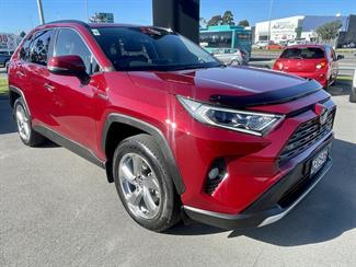 2020 Toyota RAV4 - Thumbnail