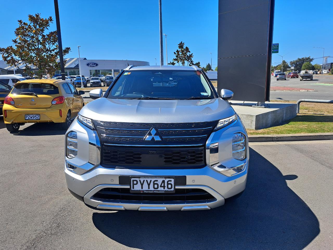 2023 Mitsubishi Outlander