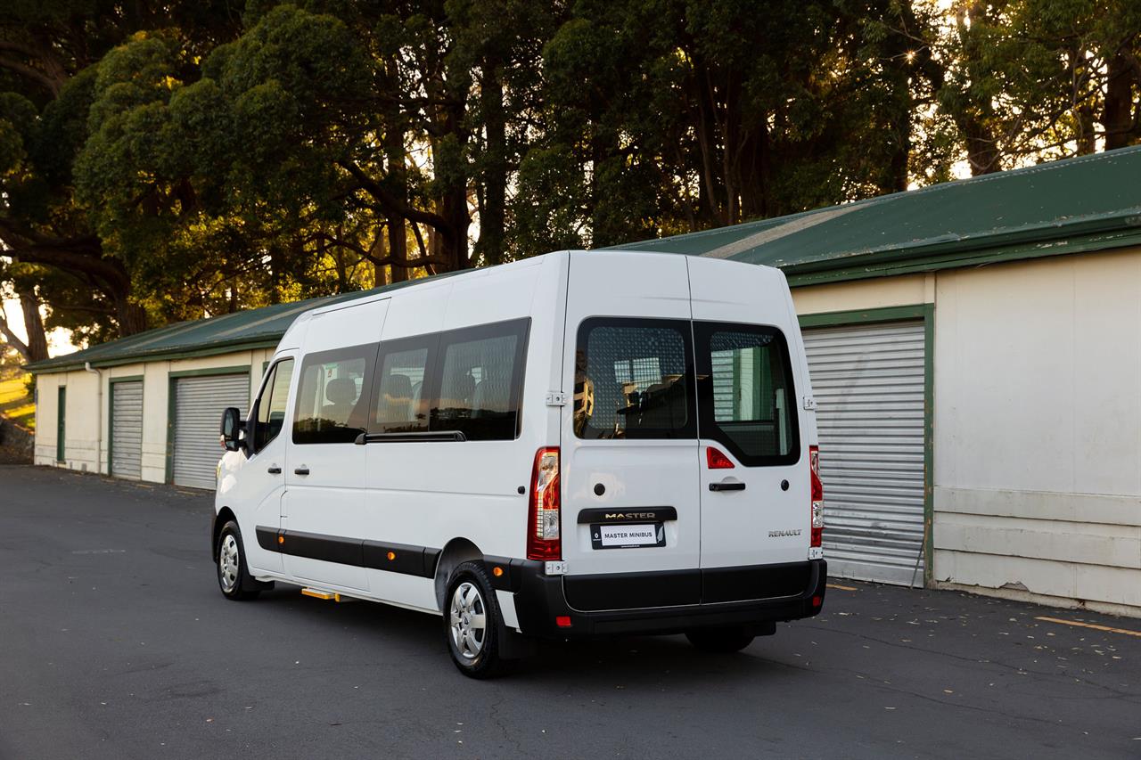 2024 Renault Master