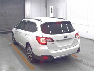 2015 Subaru Outback - Thumbnail