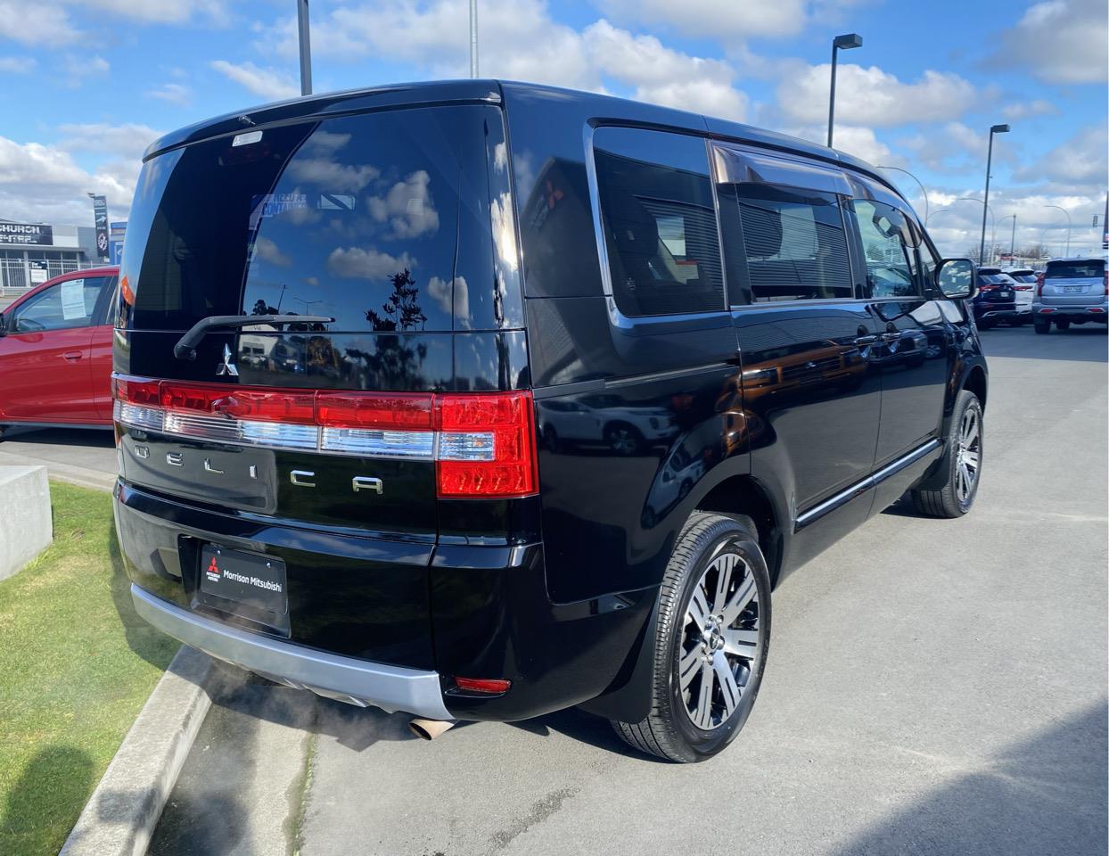 2012 Mitsubishi DELICA