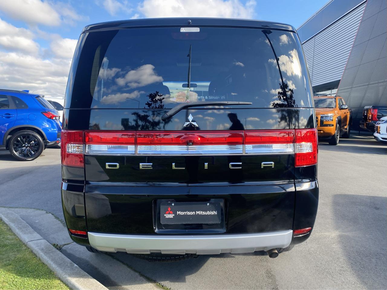 2012 Mitsubishi DELICA