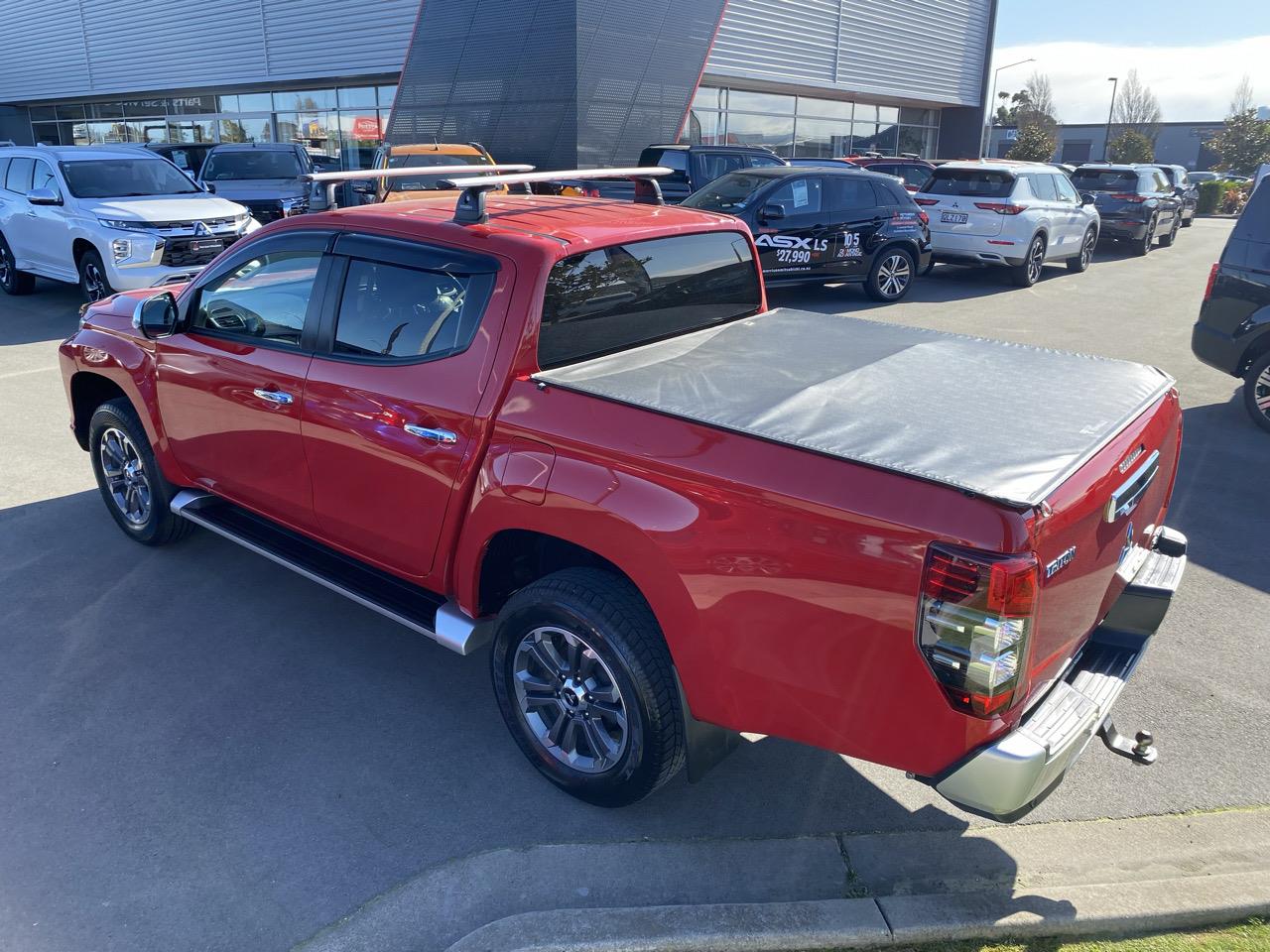 2022 Mitsubishi TRITON