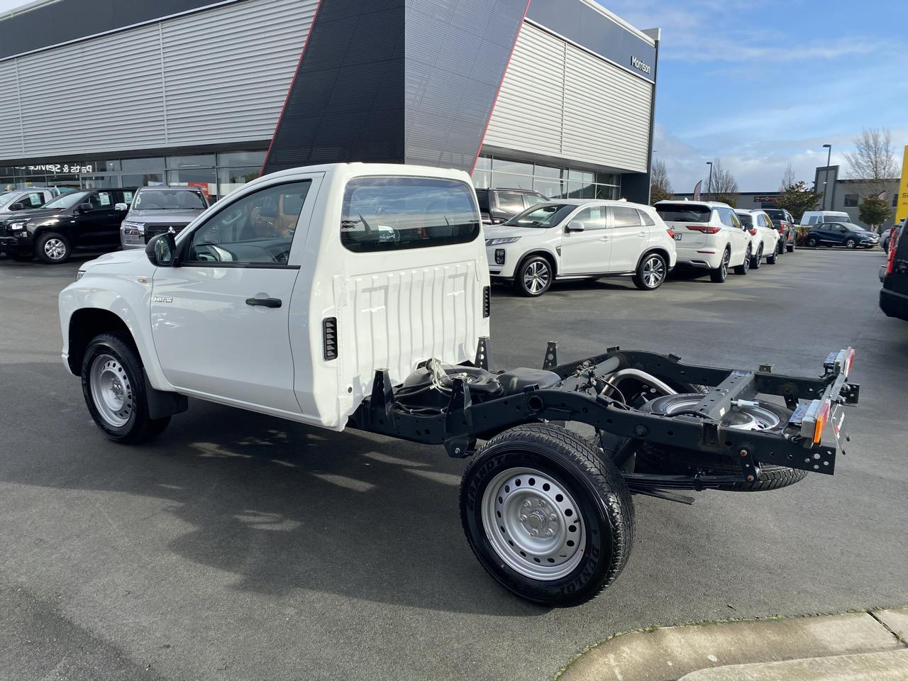 2024 Mitsubishi TRITON