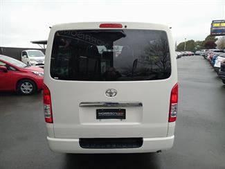 2018 Toyota Hiace - Thumbnail