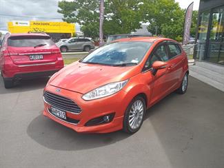 2016 Ford Fiesta - Thumbnail